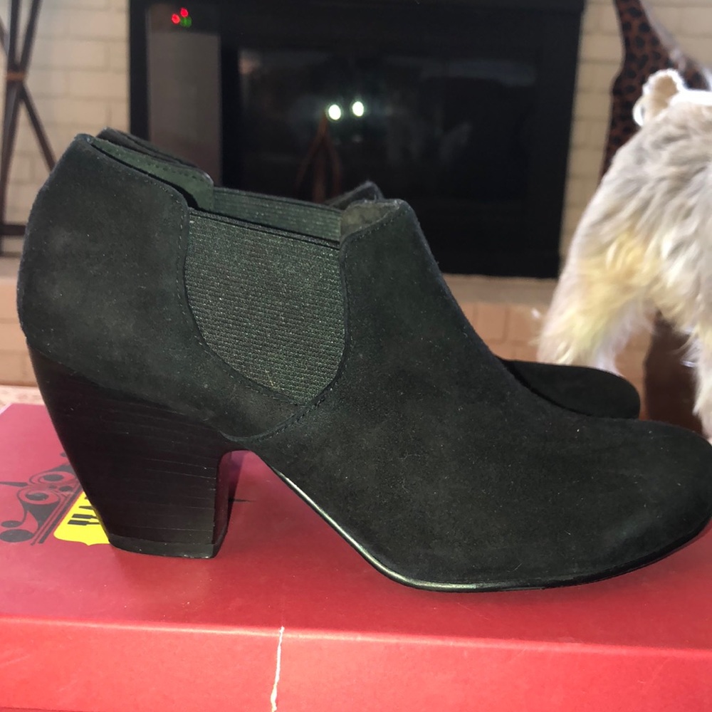 Vaneli Black Suede Booties